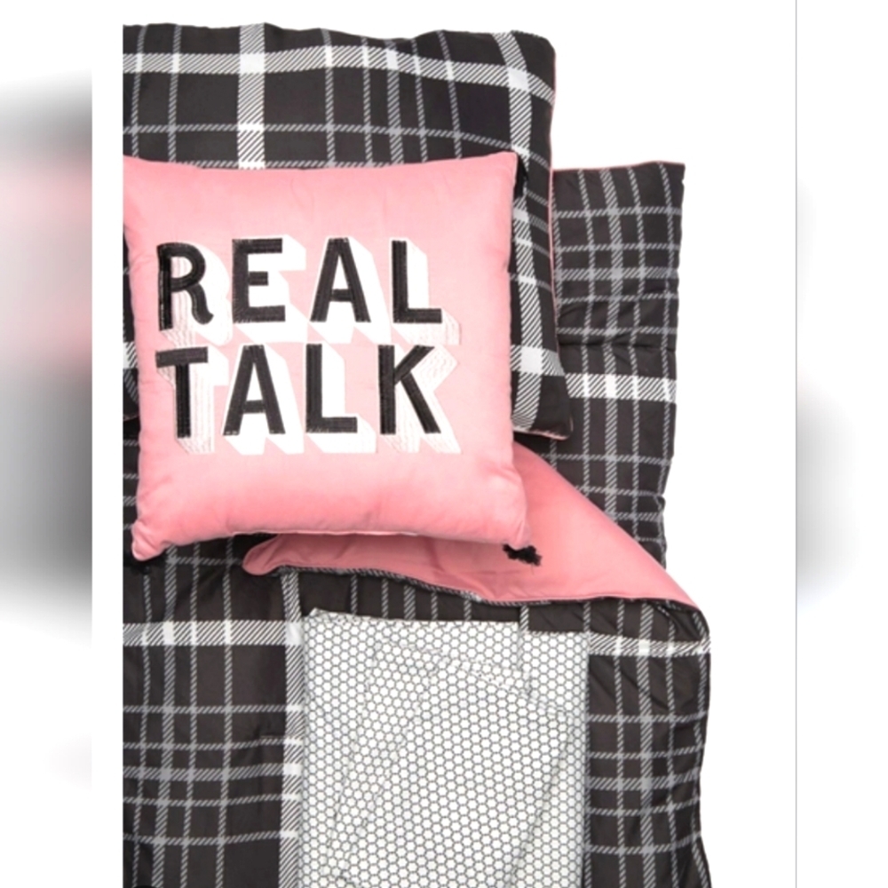 💥BUY 5 GET 3 FREE BCBG Generation Real Talk Comforter Set King Size - Picture 2 of 4